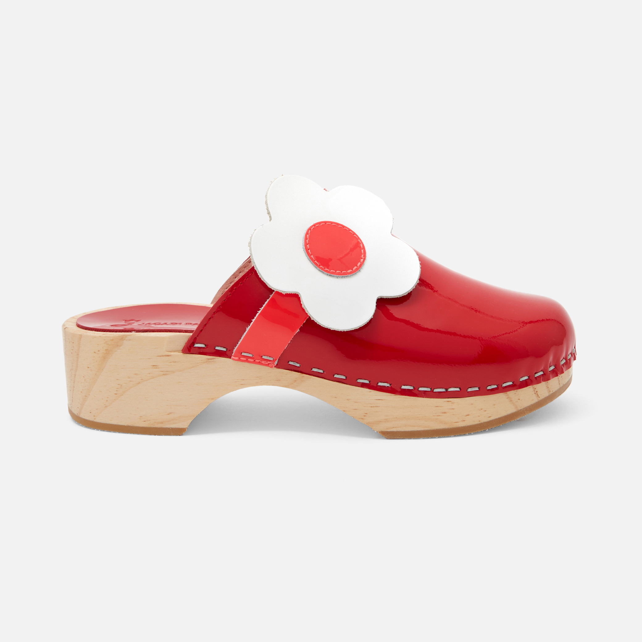 Girl patent leather clogs