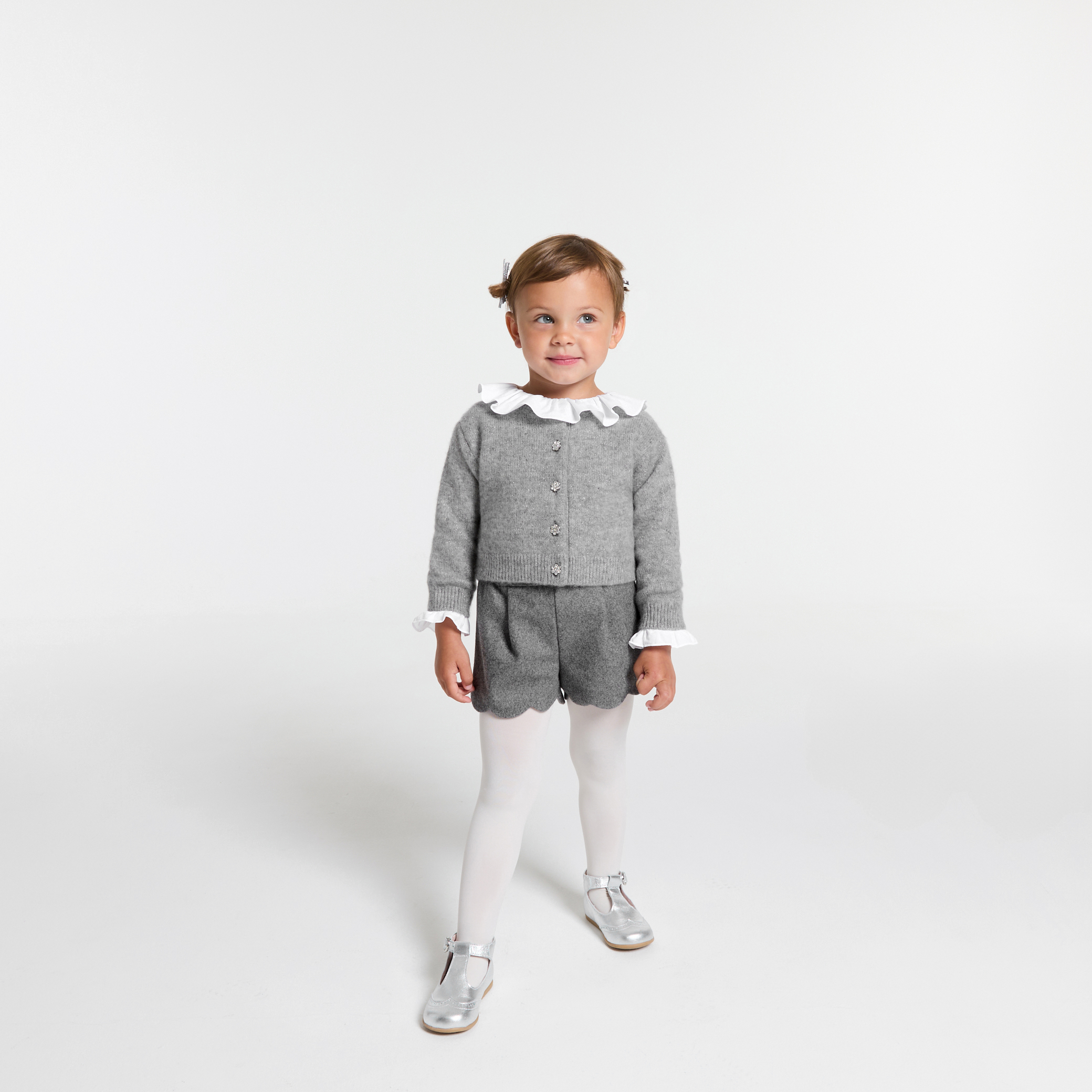 Pantaloni scurti eleganti din stofa